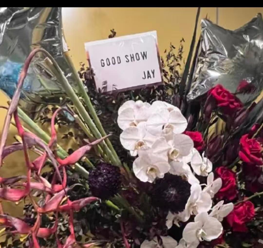 周杰伦概念股入股权志龙经纪公司周杰伦权志龙华流韩流顶流同框 周杰伦x权志龙，不仅