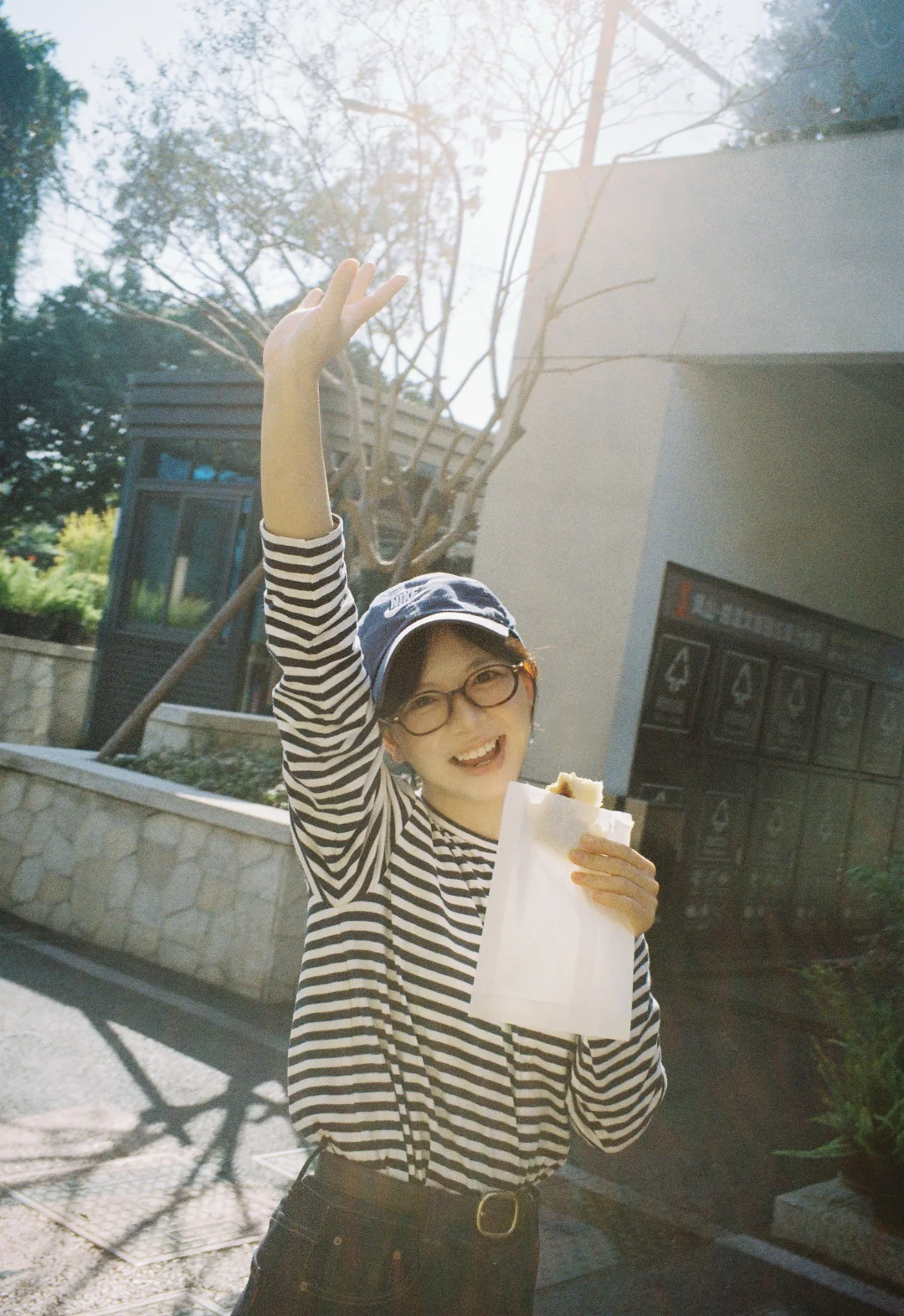 film🥨跟客人姐姐一起拍日系生命力写真！