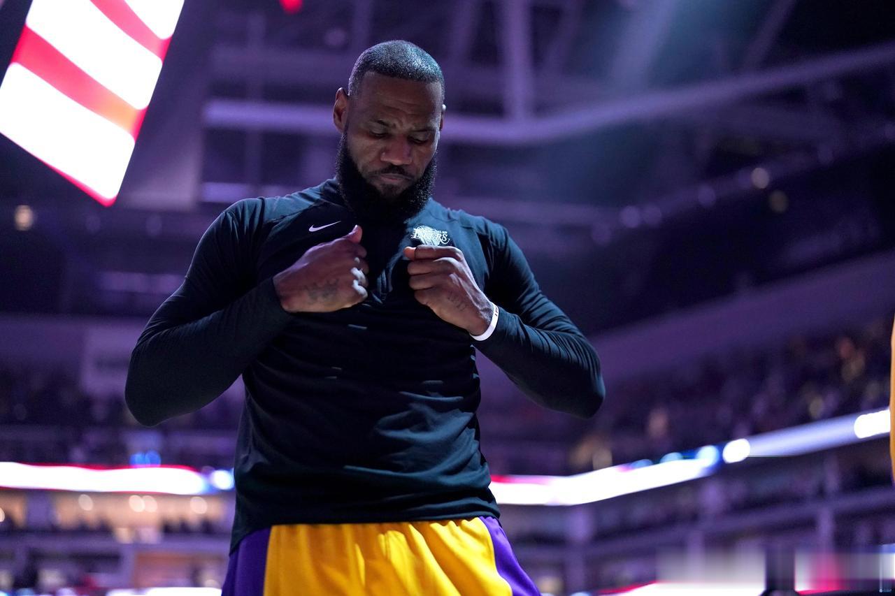 NBA季中锦标赛，湖人107-95开拓者，詹姆斯35+9+5，不得不承认的2大事