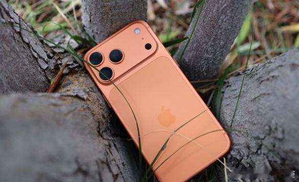 iPhone18系列首发苹果自研基带C2据媒体报道，苹果明年推出的自研基带C2将