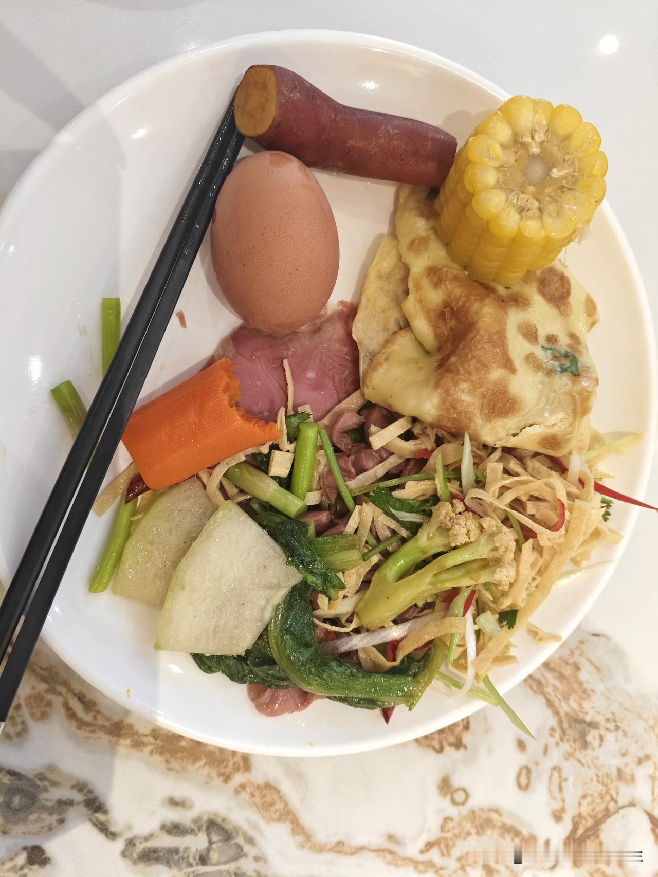 打电话
“今天周末给孩子们打个电话”这是我今早醒来的第一个念头。

我首先想到的