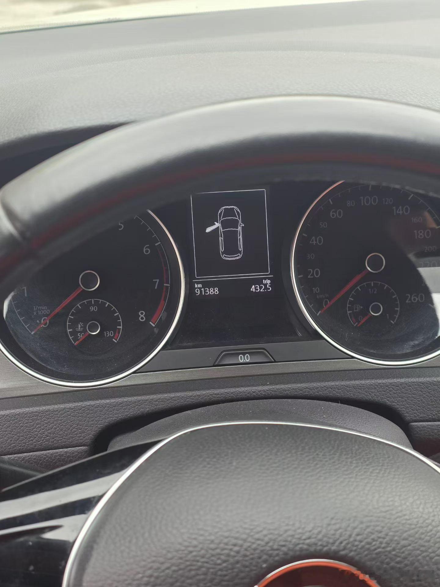 到店 16年底 大众高尔夫 1.4T自动舒适一手 9.1万公里 查博士S级记录齐