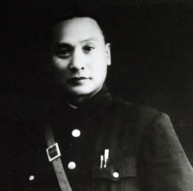 蒋介石退守台湾多年后始终疑惑：为何卢汉当年没有执行秘密处决命令？
1949年8月
