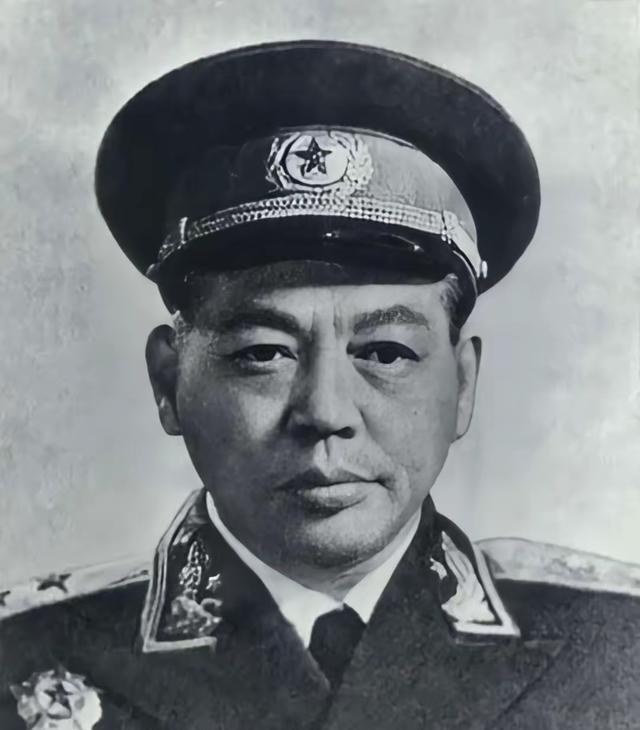 1939年，八路军一个团弹尽粮绝，地主却堵门不让突围，团长曾国华拔枪后地主却说：