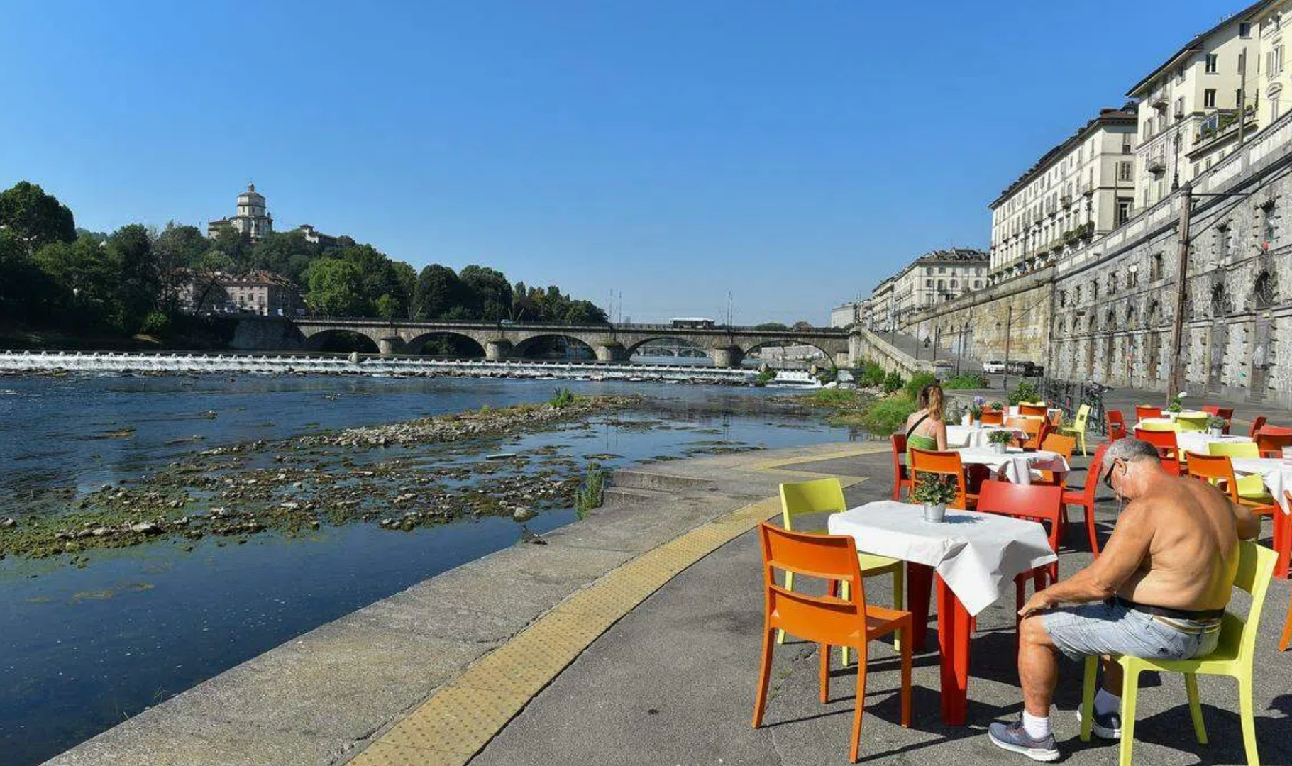 【美英气象机构预测：#地球或将迎超级厄尔尼诺现象#，#明夏气温可能创历史新高#】