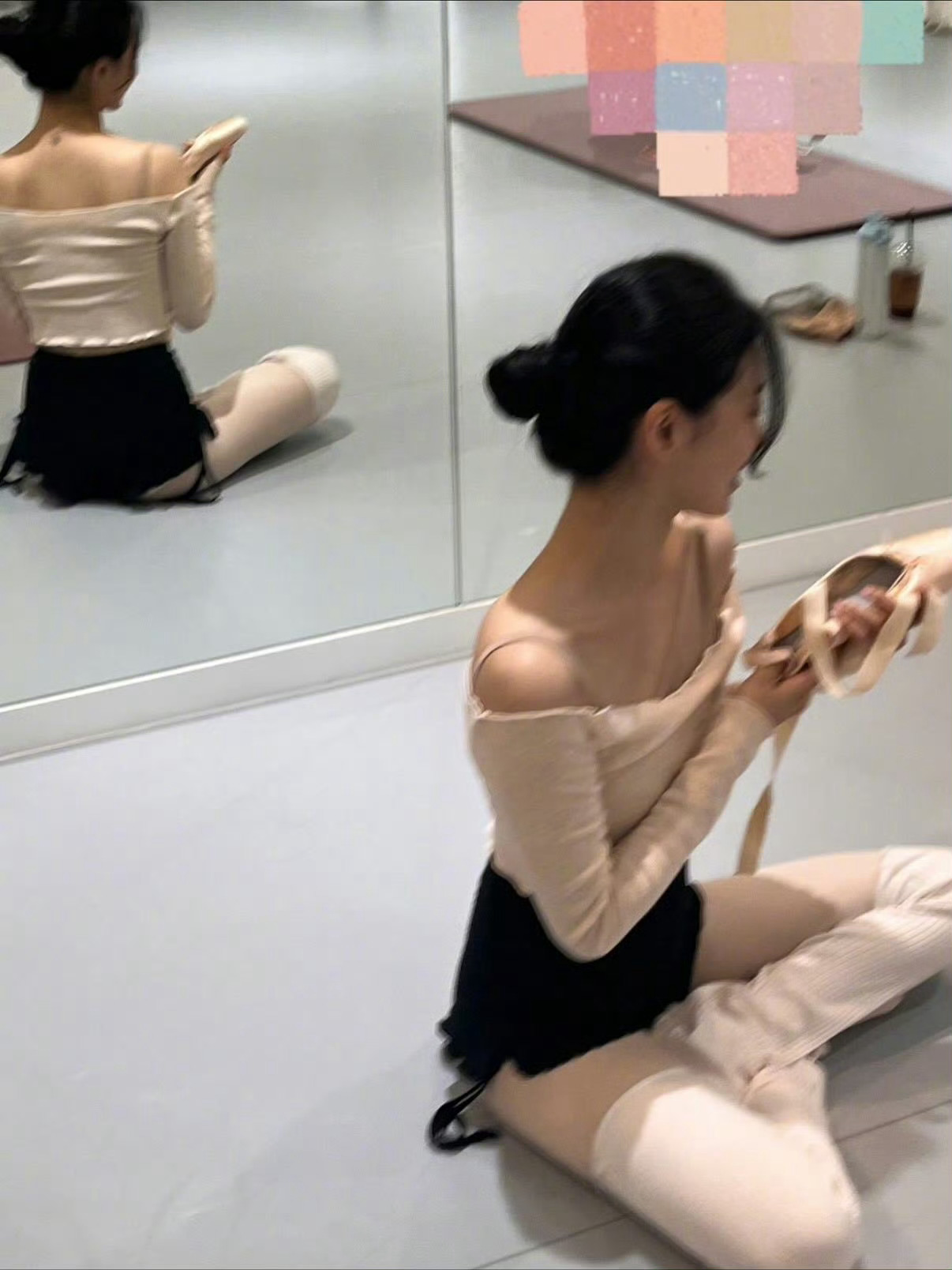 裴秀智素颜练芭蕾omg秀智这组芭蕾图真美到心坎了………瘦瘦薄薄的一片，体态好好啊