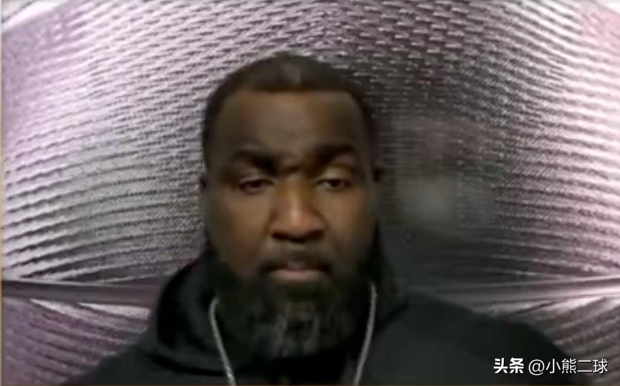 帕金斯狠批艾顿：你并非不可替代，联盟同类内线一抓一大把
 
北京时间3月1日，前