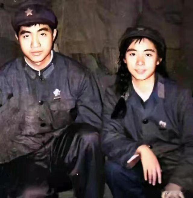 几张照片，载明人生，实乃岁月不饶人。短短几十年，就把一个生龙活虎的小姑娘，送进老
