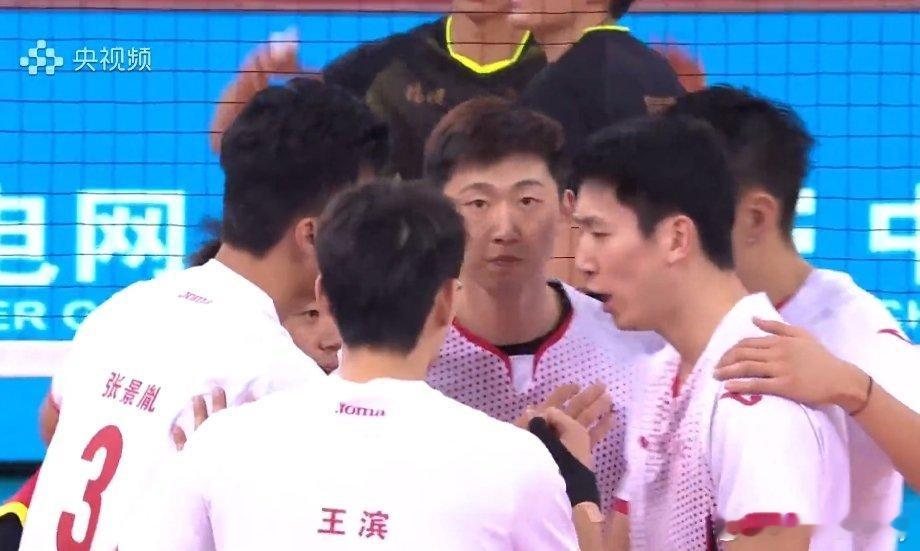 第十五届全运会男排发球表现好的球员（资格赛含资格赛附加赛）：江苏-俞元泰（16分