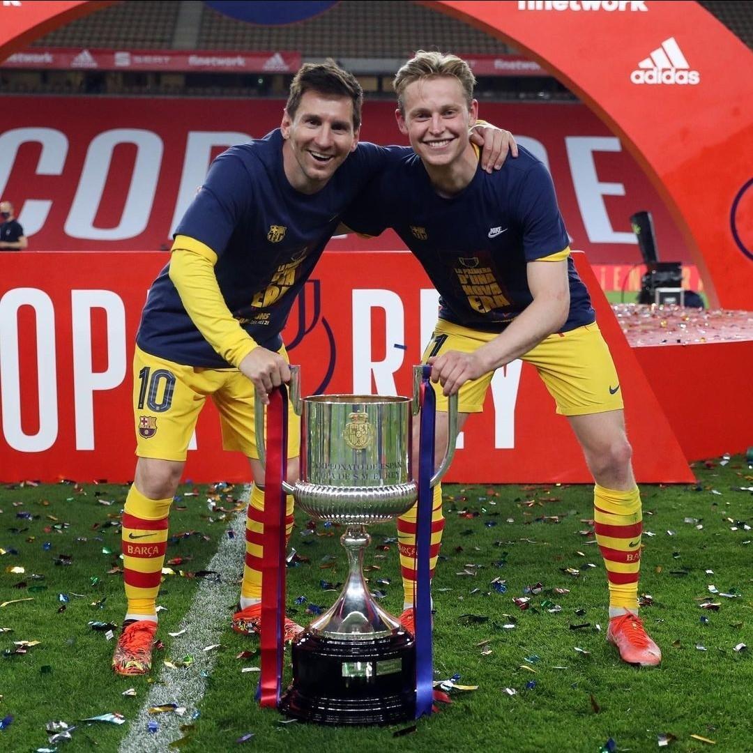 弗兰基·德容的母亲🗣 ：“弗兰基小时候常说，他想成为一名巴塞罗那球员，和他最喜