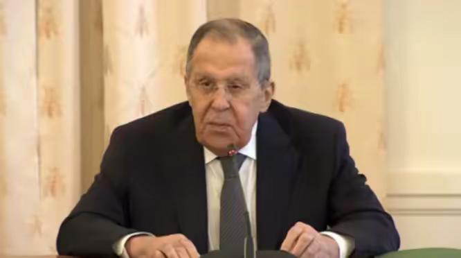 美国拦不住了！俄罗斯官宣对伊朗军售大单，拉夫罗夫一句话怼得美方哑口无言。

俄伊