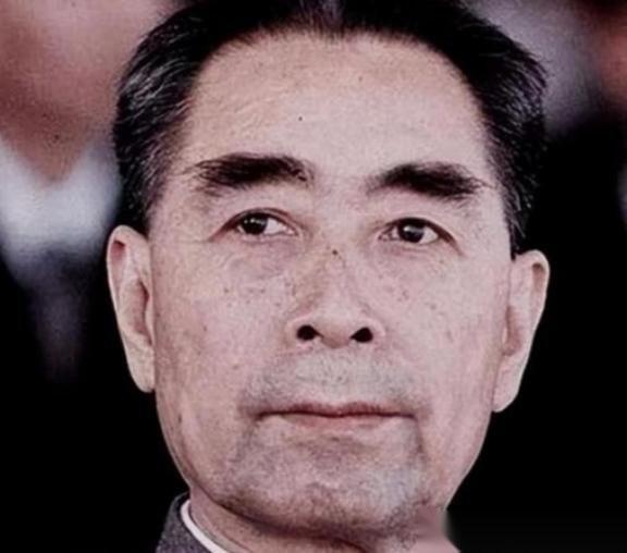 周总理唯一的儿子，却隐瞒真实身份40多年，直到总理去世后才被人知晓，更不可思议的