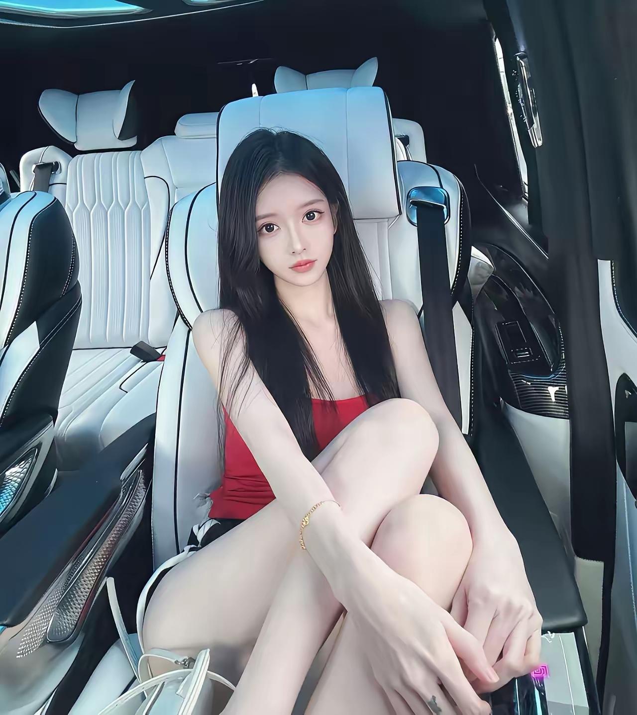 尝矜绝代色，复恃倾城姿娇艳养眼美女 倾国倾城女孩 什么样的女生，在你眼里是迷人的