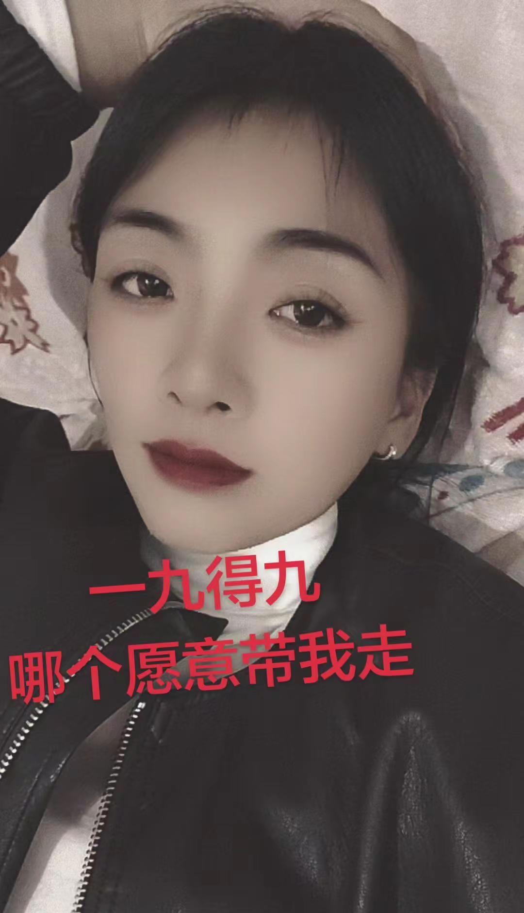 后来的我，越来越安静，清简自持，不争论，不着急，我摊开手，允许一切流。