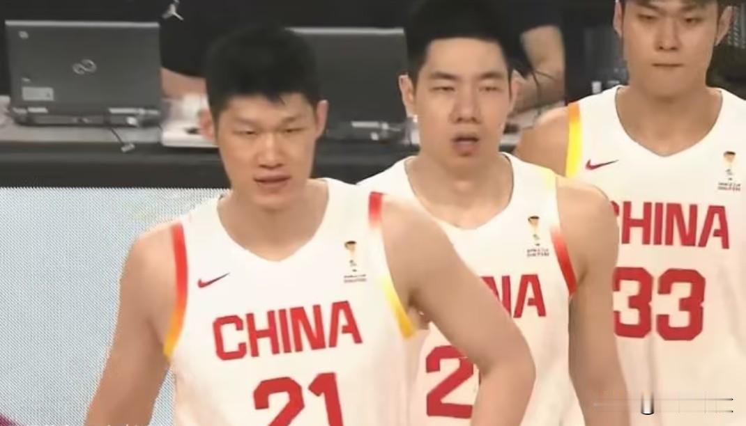 中国87比80客场战胜日本这场比赛中，我想说裁判辛苦了，他们太累了，他们都是人才