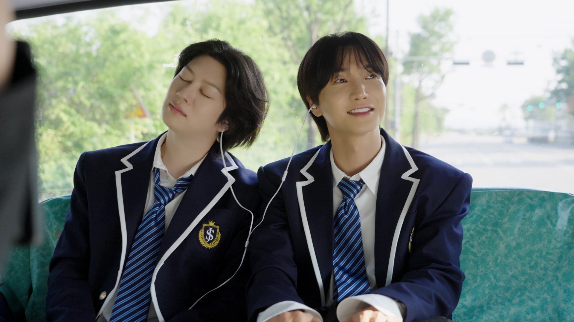 “CB百蓝_。260723 官号更新利特金希澈 相关：SUPER JUNIOR-