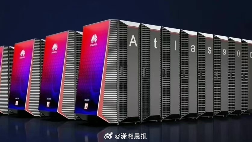 #国产昇腾训出世界一流大模型#近日，华为重磅推出参数规模高达7180亿的全新模型
