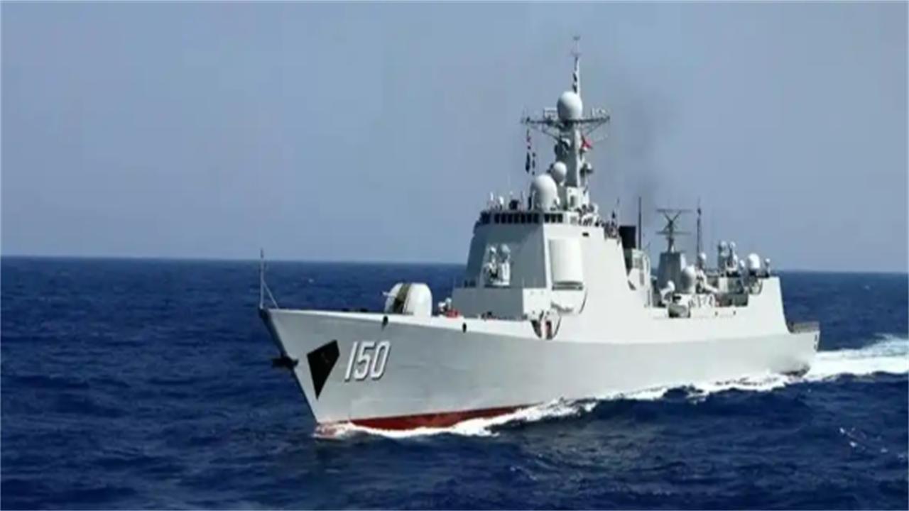 中国舰队协同轰炸机，冲到日本家门口，将警告摆在明面上

日本防卫省最近发布的报告