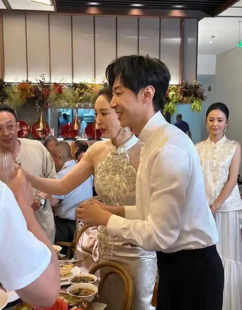 董璇的清醒才是二婚女人该学习的，考虑女儿再婚后与丈夫张维伊分开住！ ​​​