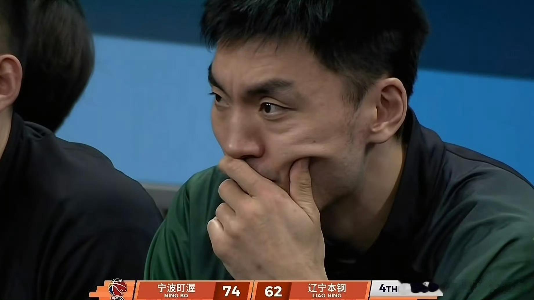 心疼二哥。。。我不知道大家时输麻木了还是咋的 反正比赛打成这样我是一点都乐不出来