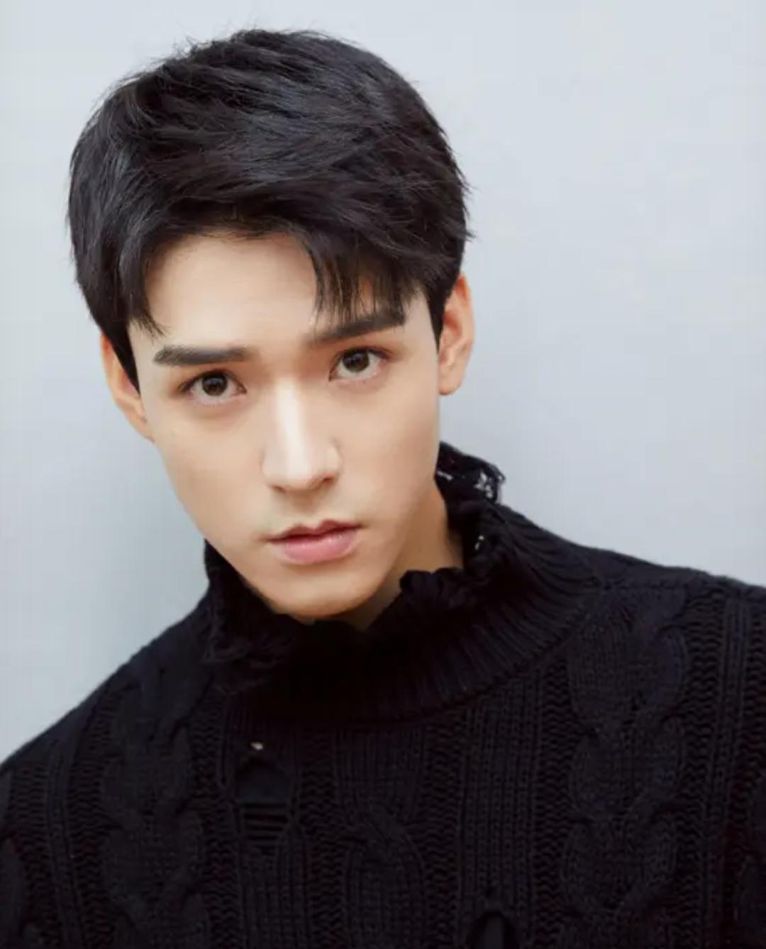 片酬800万身价过亿，却打包剩饭回家蛋炒饭，为何这样做？娱乐 明星