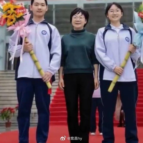 龙凤胎哥哥上国防科大妹妹上北大龙凤呈祥 西安·华严寺
