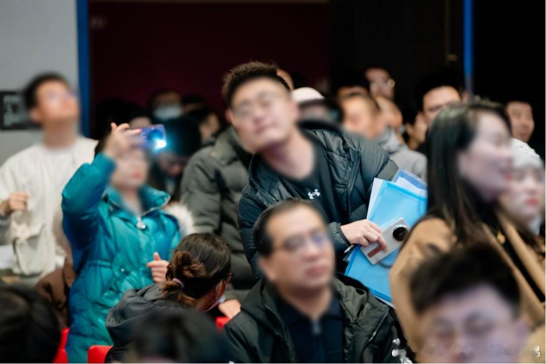 我们提前成为了邻居——一位缦友的社群日记 