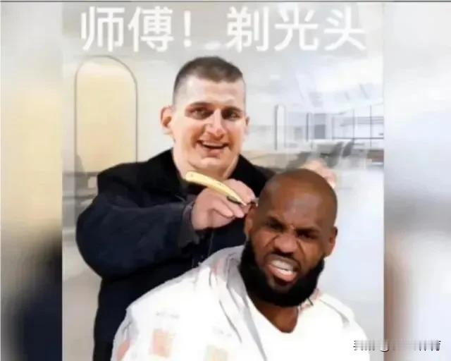 约老师准备给老詹剃光头。
约老师：詹同学你头发太长了，我给修理一下。
老詹：约老