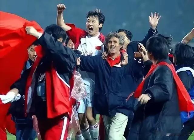 无论2.5还是8.5，也无论分到哪个组，进世界杯从来都只需要赢下该赢的比赛即可，