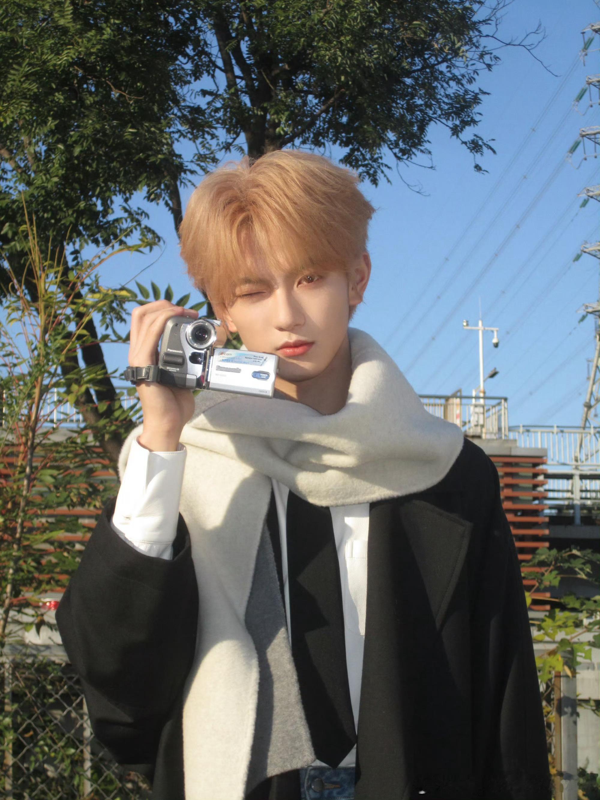 穆祉丞发花絮图穆祉丞花絮图 这个男友好温柔 爱了爱了[哇]朝朝穆穆 ​​​