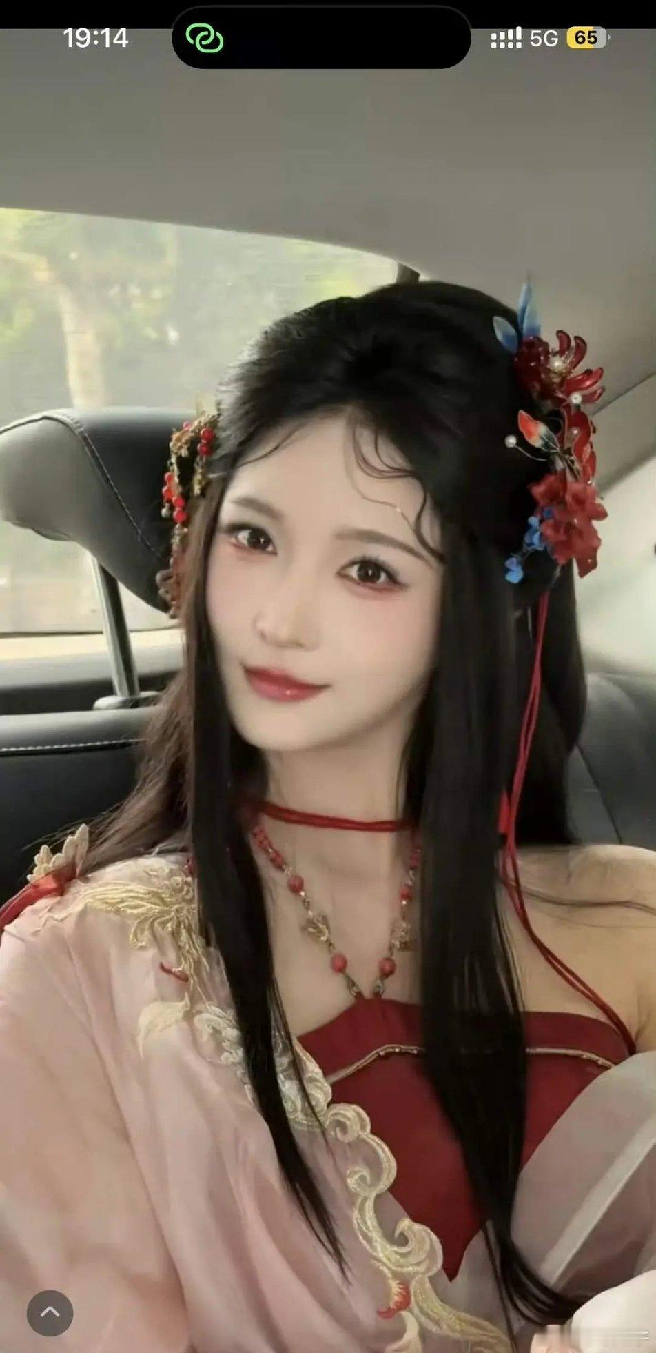 虞书欣想象中的样子 买家秀vs卖家秀 