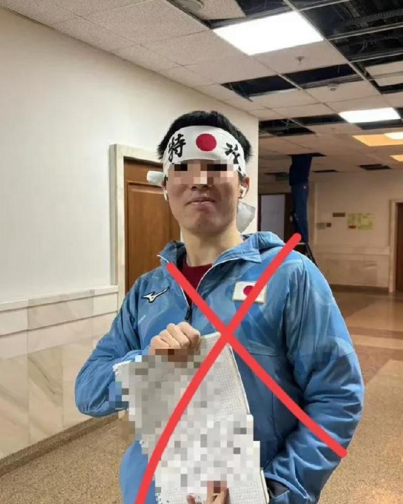 南京留学生陈某，
在课堂上，身披代表日本军国主义侵略符号的旭日旗这事，最无辜的是