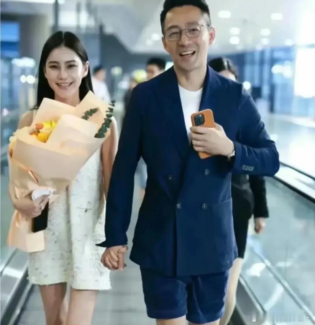 汪小菲再婚后，记者问小S: