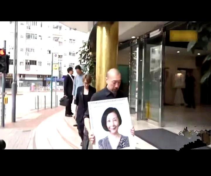 儿子49岁未婚，亲家出殡都不用他站台。真正的有钱人，原来是这样对待子女婚姻的。