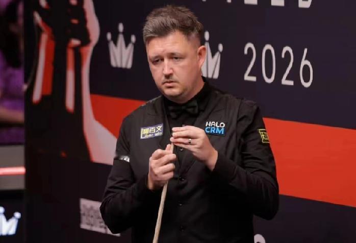 什么叫大人打小孩？囧哥做到了，穆迪也做到了。
      4月21日凌晨，斯诺克