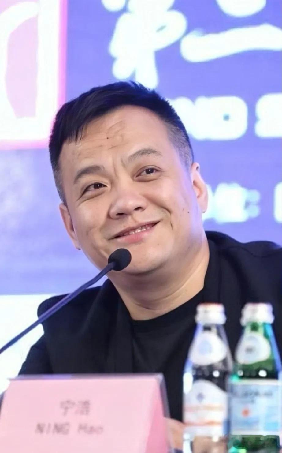 知名导演宁浩，太原人，他说:早年的时候，哪里想过当导演啊，我带着一帮小混混走街串