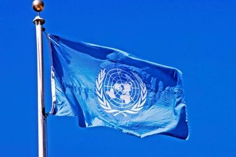 美国拖欠联合国会费，中国主动填坑。

这操作很多人看不明白：欠钱的不慌，出钱的倒