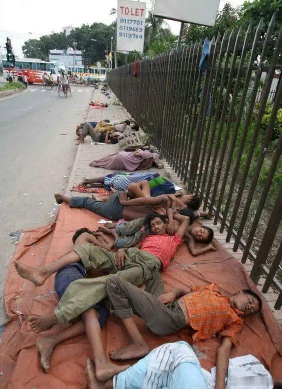 新加坡快成“印加坡”了，自作聪明的制衡闹剧曾以“亚洲模范生”自居的新加坡，一手炮