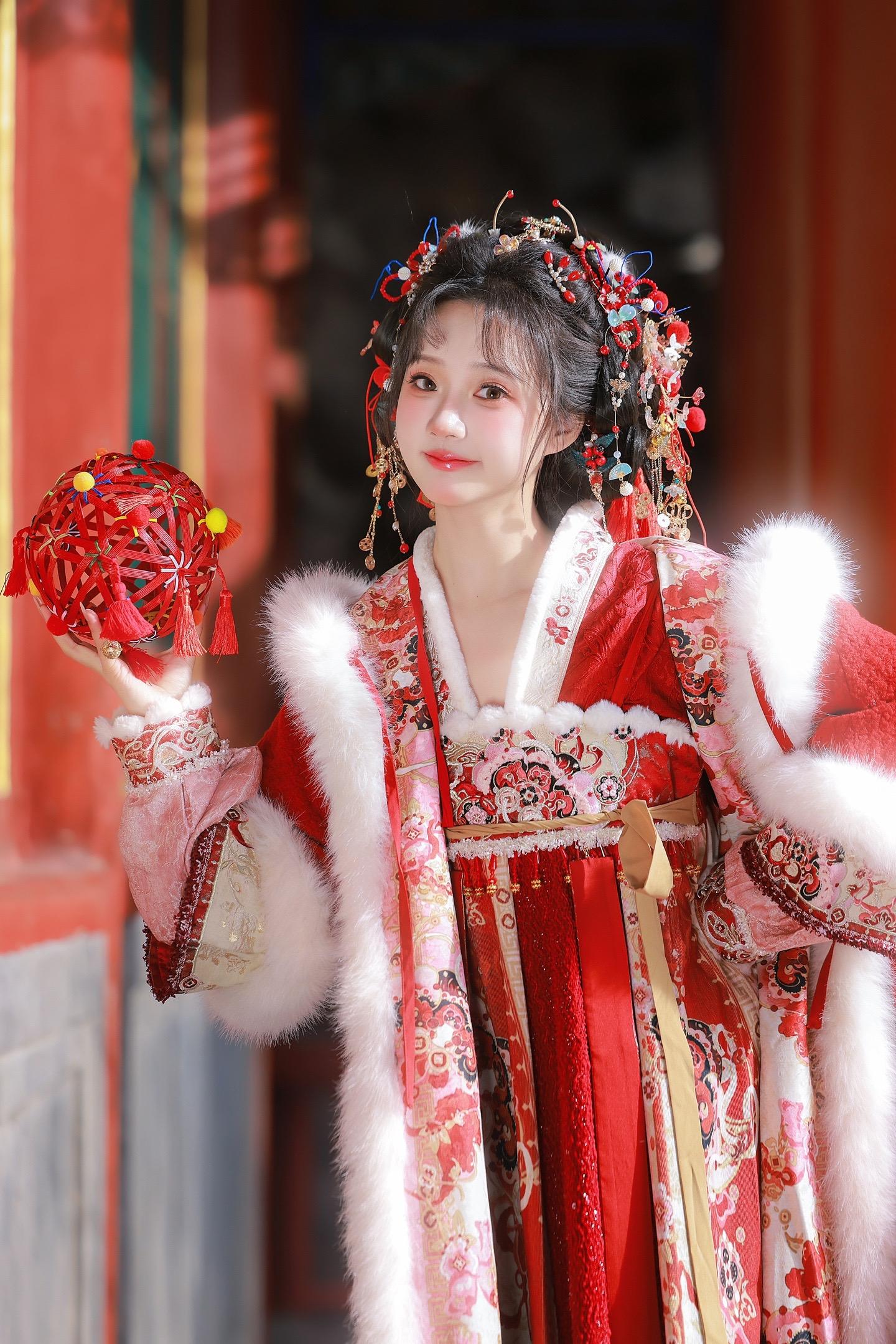 老天保佑金山银山全都有！一年一度的新年照又来啦