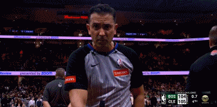 NBA赛场镜头：挑战成功，塔图姆杀死了比赛！
  其实真的令人意想不到，最多落后