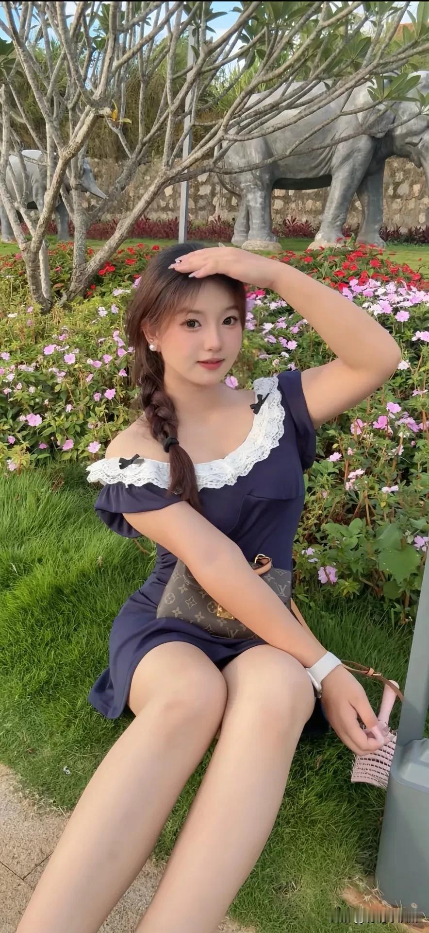 谁说美丽只有一种标准？  
微胖是曲线，是活力，更是真实的自己！  
穿喜欢的衣