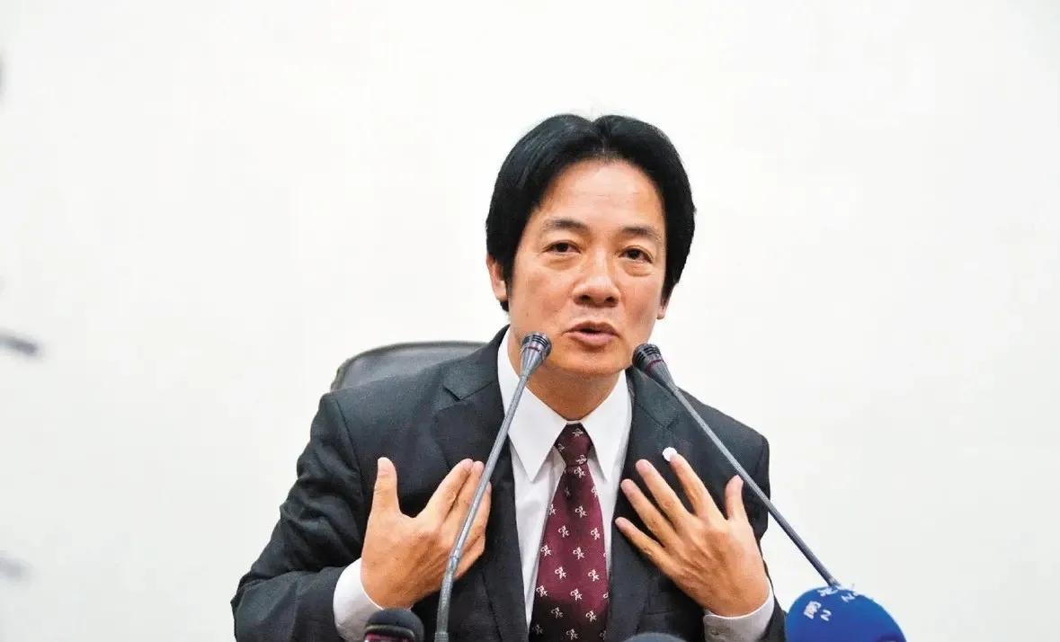 郑丽文已经启程访问大陆，但至今没有和赖清德见上一面。郑丽文召开新闻发布会继续喊话