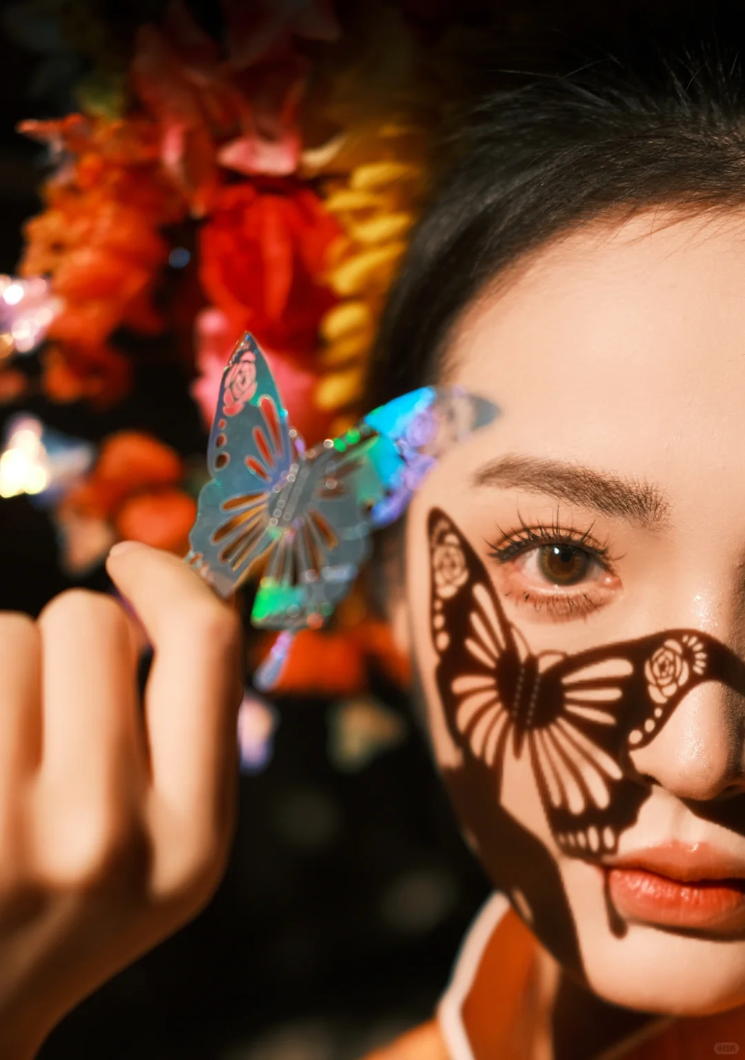 簪花映鬓，古典之美重现.