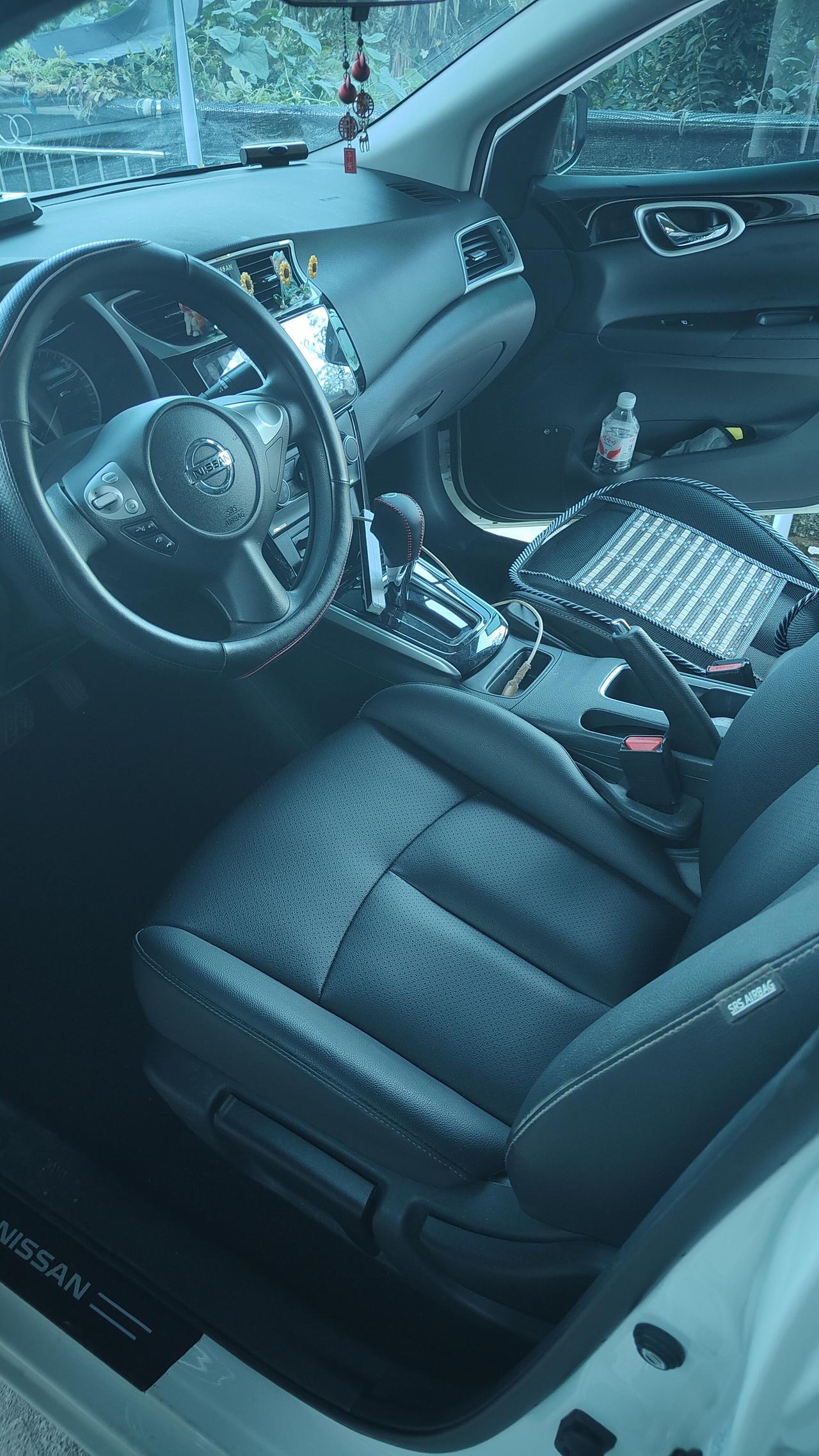 带机械手刹的车
是不是特少