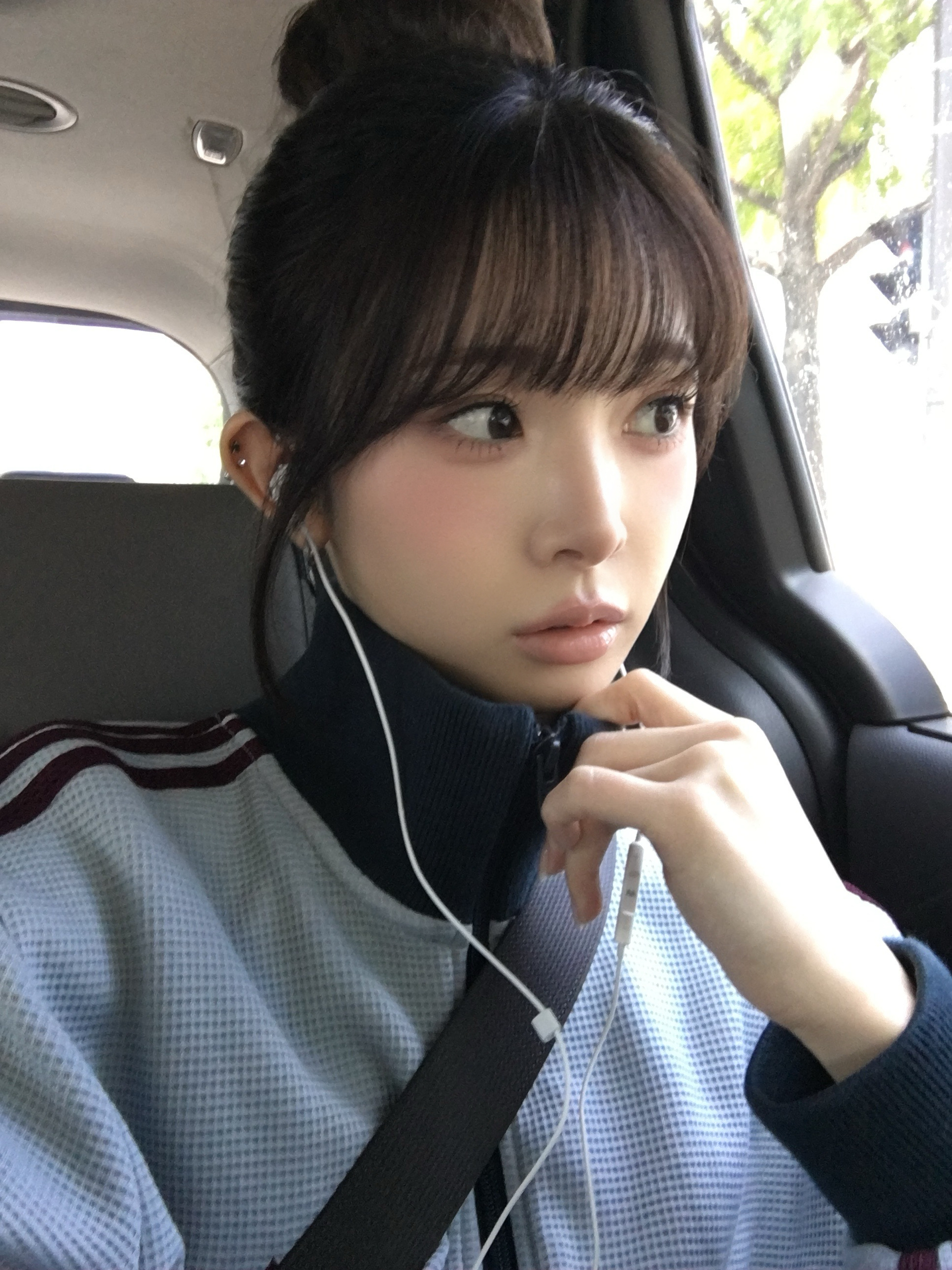 一起听歌吧tripleS组合Kotone嘉味元琴音