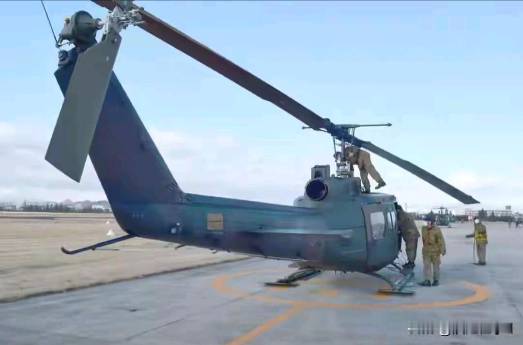 日本战机又被激光照了，这次甩锅中国？

日本自卫队最近急眼了，连着两天在静冈上空