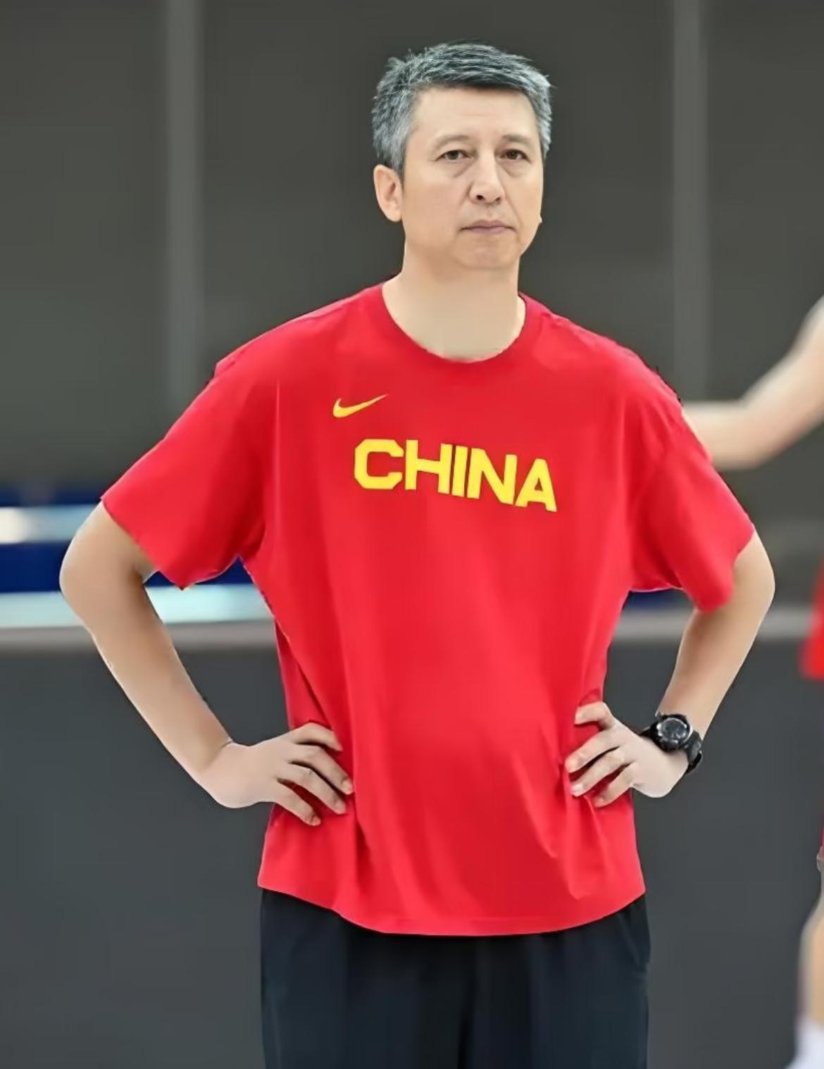亚运落幕，后续男篮选人，标尺该不该更宽一点？

    亚运打完，关于国家队怎么
