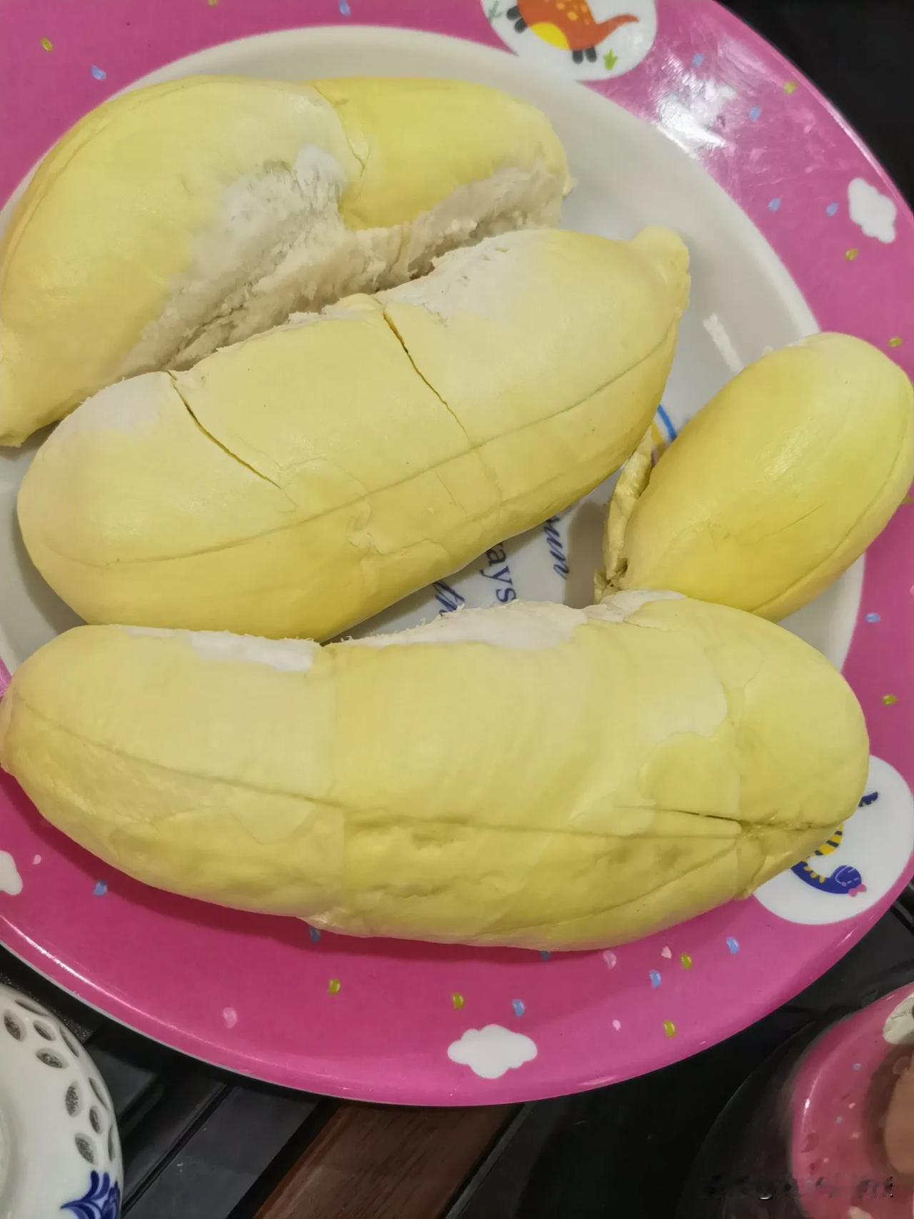 在泰国享受榴莲自由待遇！有不少中国投资者参与扩大泰国的榴莲种植，提高泰国榴莲产量