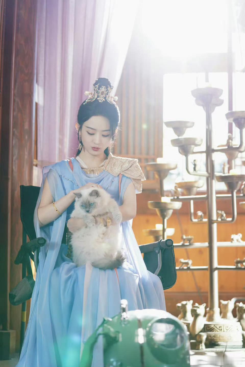 赵丽颖工作室发沈璃每次工作室放出沈璃的物料，都能直接封神，这才是仙侠大女主该有的