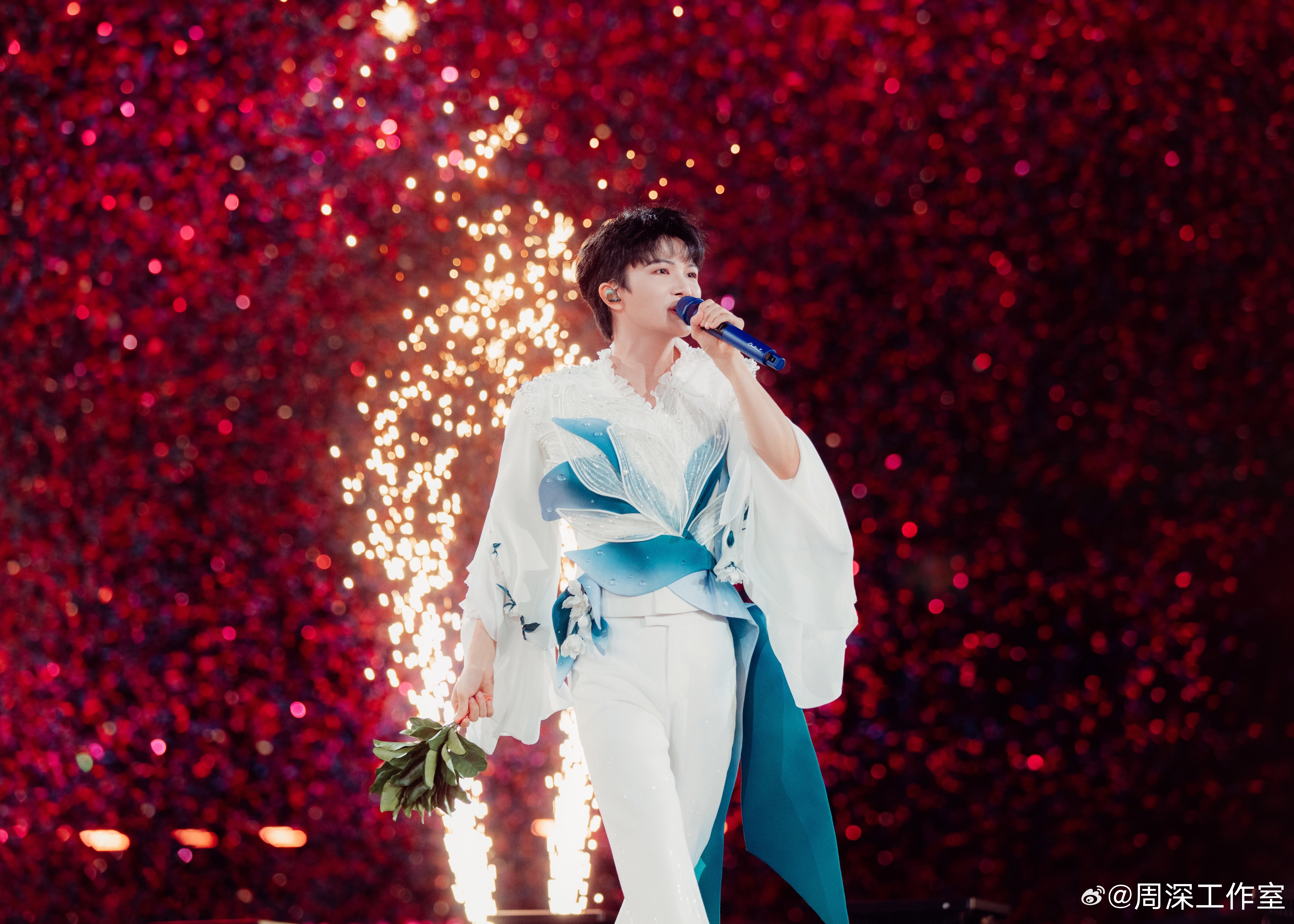周深   周深2025深深的巡回演唱会       [2025.12.08]🌟